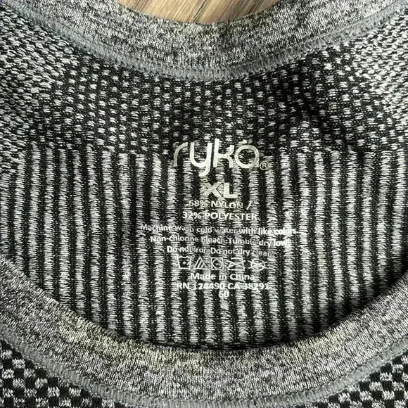 Ryka | Grey fit seamless fitness t-shirt - Picture 5 of 9